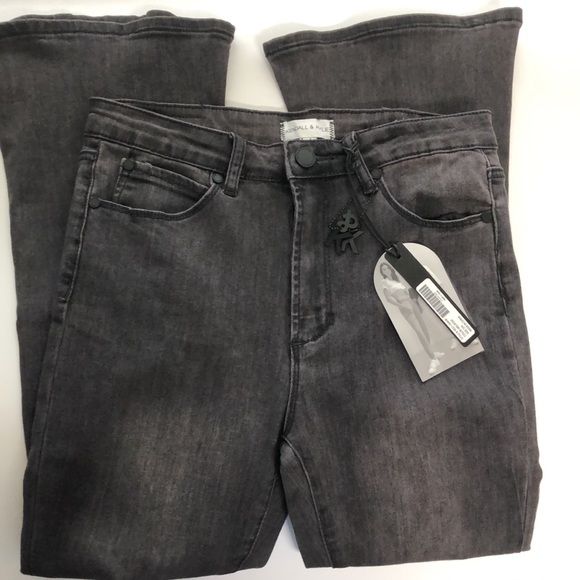 black high waist Crop and Flare stretchy jeans KENDALL & KYLIE 6 - Picture 3 of 7